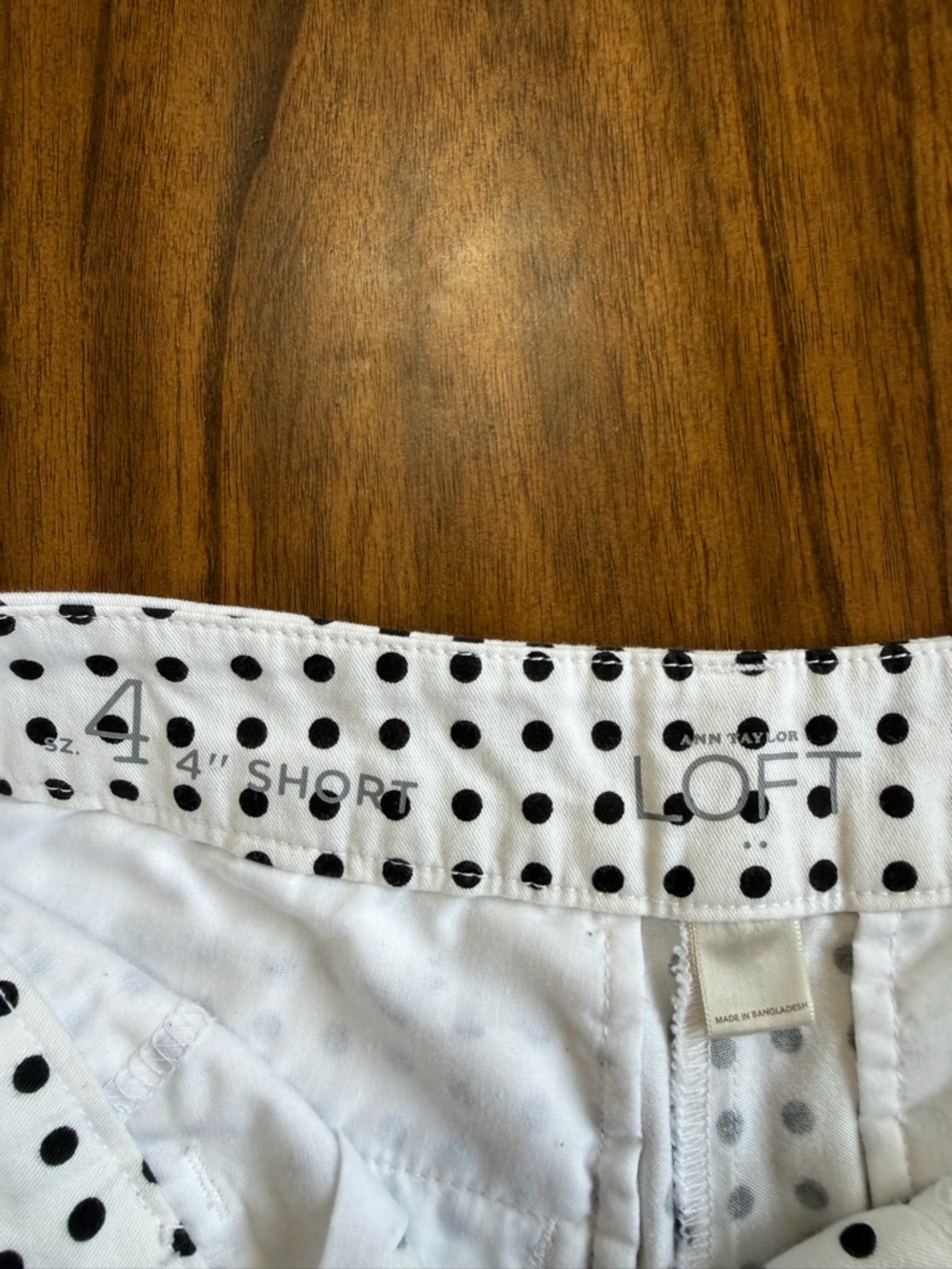 LOFT White Shorts with Black Polka Dot Border slash pockets - Picture 5 of 7